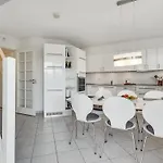 Appartement Nikica - 350m From The Sea By Interhome